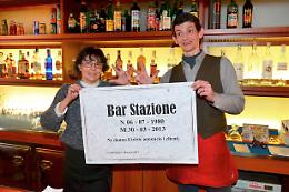 Bar chiuso, stazione abbandonata