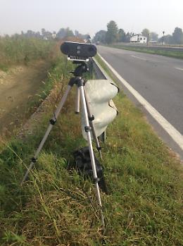 Via Persico: nessun autovelox mobile, ma un dispositivo per controllare le assicurazioni