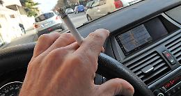 Vietato fumare in auto con bimbi e donne incinte
