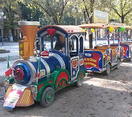 Vandalismi sul treno dei bimbi
