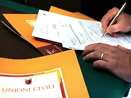 Unioni civili, preghiere contro
Lettera di don Nevi ai sacerdoti