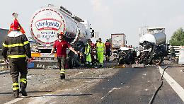 Tre morti in A21: 'Troppe ore sul camion, morte annunciata'