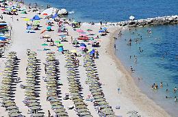 Chiusi dai Nas 20 stabilimenti balneari, il 31% irregolari 