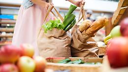 La spesa che non pesa: 200 famiglie potranno ancora contare sull’emporio solidale