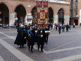 Un richiamo all’amore per i poveri nel giorno di Sant’Omobono