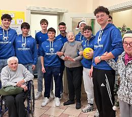 Al Busi le feste portano un sorriso ai &lsquo;nonni&rsquo;