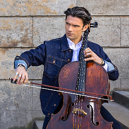 Gautier Capu&ccedil;on e Mirabelle Kajenjeri