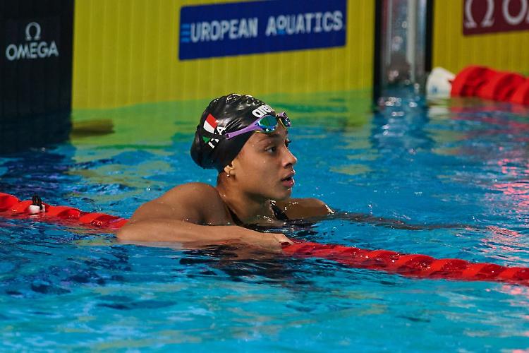 Curtis, Cerasuolo, Quadarella e Razzetti d'oro agli Europei in vasca corta