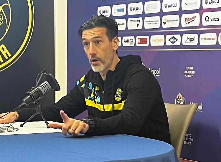 Brotto: "Reggio meglio di quanto dica la classifica, ma dobbiamo ritrovare la nostra pallacanestro"