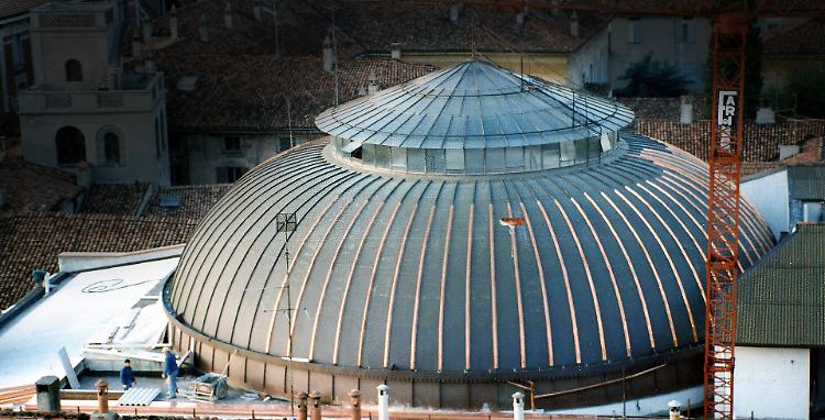 Il futuro del Politeama nelle mani dei liutai