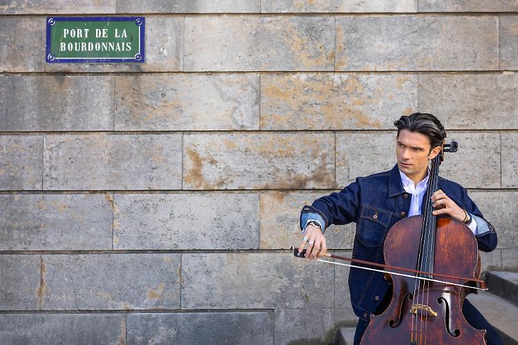 Gautier Capu&ccedil;on e Mirabelle Kajenjeri