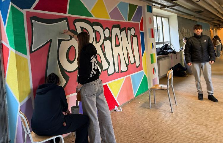 Muri e corridoi si colorano di benessere