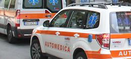 Si sente male mentre fa una passeggiata, muore 79enne