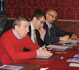 Confesercenti: 'Ascolto e condivisione servono prima e non dopo'