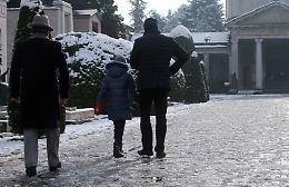 Dopo la neve pericolo ghiaccio, qualche caduta in città