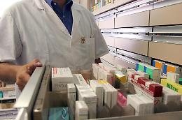 In farmacia con una ricetta falsa, denunciato