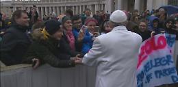 Il Papa abbraccia gli adolescenti cremonesi