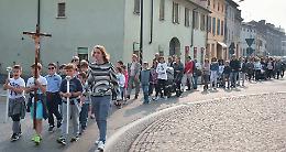 &lsquo;Sopravvissuti al colera&rsquo;, torna il corteo al santuario