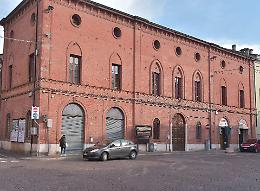 La nuova sede dell'ASST: «Spazi angusti e senza parcheggi»