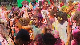 FOTO Tanta Robba Festival, la Holi Fun (festa dei colori)