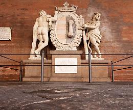 Pulita la Loggia dei Militi
