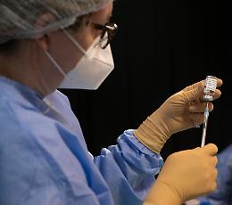 Vaccini a domicilio per soggetti fragili, la sperimentazione parte da Viadana