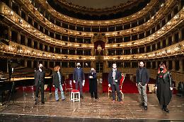 VIDEO INTERVISTE #CheTeatrochefa: al Ponchielli la Giornata Mondiale del teatro