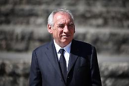 Francia, Parlamento boccia governo Bayrou
