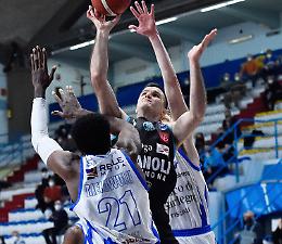 Basket serie A, Pecchia da record: «Ma l’emozione è stata vincere»