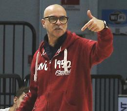 Basket, Juvi Ferraroni sulla cresta dell'onda nella prima partita di finale