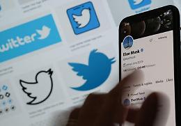 Musk azzera cda Twitter e prepara il taglio del 25% dipendenti