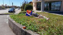 Folla ai funerali del 15enne investito dalla soldatessa