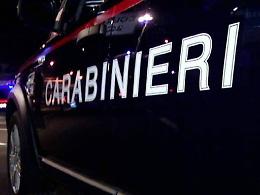 Furto in un locale e rapina con lesioni: 30enne denunciato