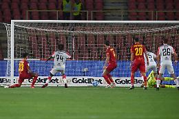La Cremonese si fa rimontare a Catanzaro da 0-2 a 2-2
