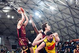 Scafati piega la Juvi 74-64:  ci prova Garrett 