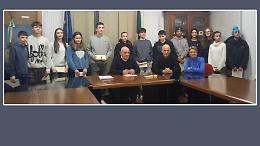 Premiati i 'bravissimi' del paese