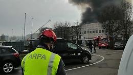 Incendio alla Magic Pack, primi controlli dell'ARPA