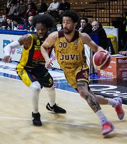 Juvi ko in volata con Scafati