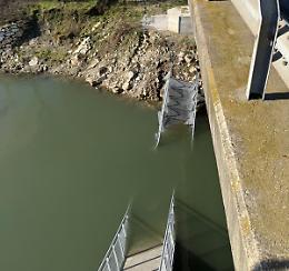 Quarto crollo della passerella sull'Adda, il sindaco: &laquo;Ce lo aspettavamo&raquo;