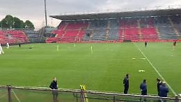 Calcio, un migliaio di tifosi all'allenamento della Cremonese allo Zini