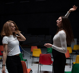 Teatro: "Sorelle". Versione italiana del capolavoro di Pascal Rambert