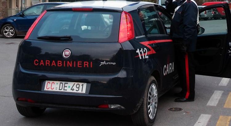 Accoltellato in strada durante lite, un morto a Roma
