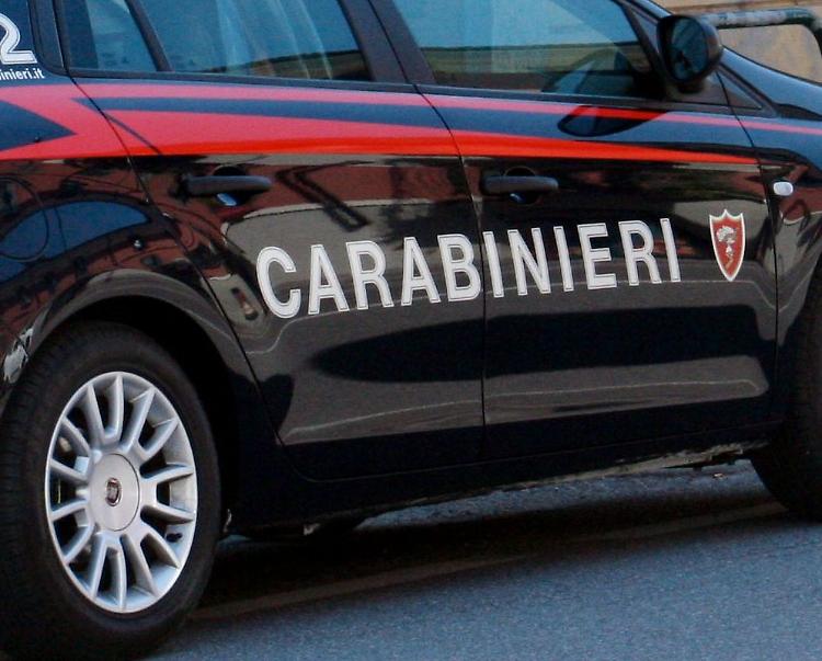 Tenta di togliersi la vita due volte nella stessa sera, salvata dai carabinieri
