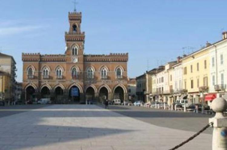 Premio Città di Casalmaggiore: «Perché è sospeso?»