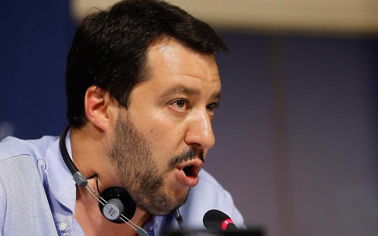 Bonus Inps,  Salvini: "Sospensione subito per i deputati furbetti'"