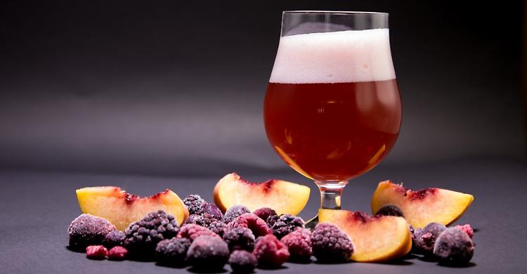 Profumate, colorate e piacevolissime, le birre fruttate conquistano il mercato italiano e straniero
