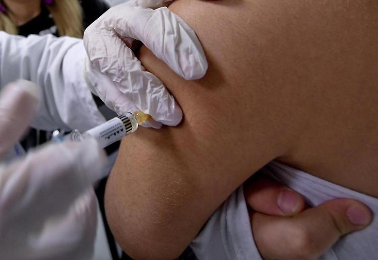 Vaccino anti-influenzale, farmacie a secco: ne mancano  23 mila 