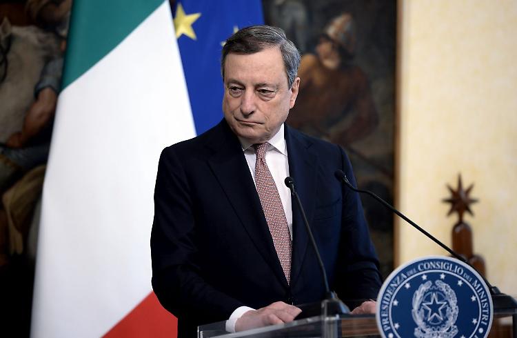 Ucraina, Draghi "L'Italia lavora per la pace"