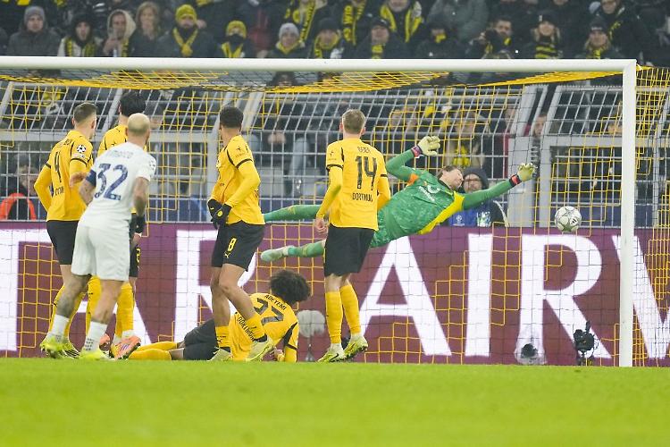All'Inter non basta il 2-0 al Dortmund, va ai playoff