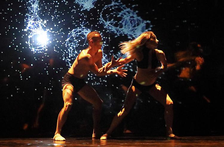Spettacolo BOOMERANG gli illusionisti della danza